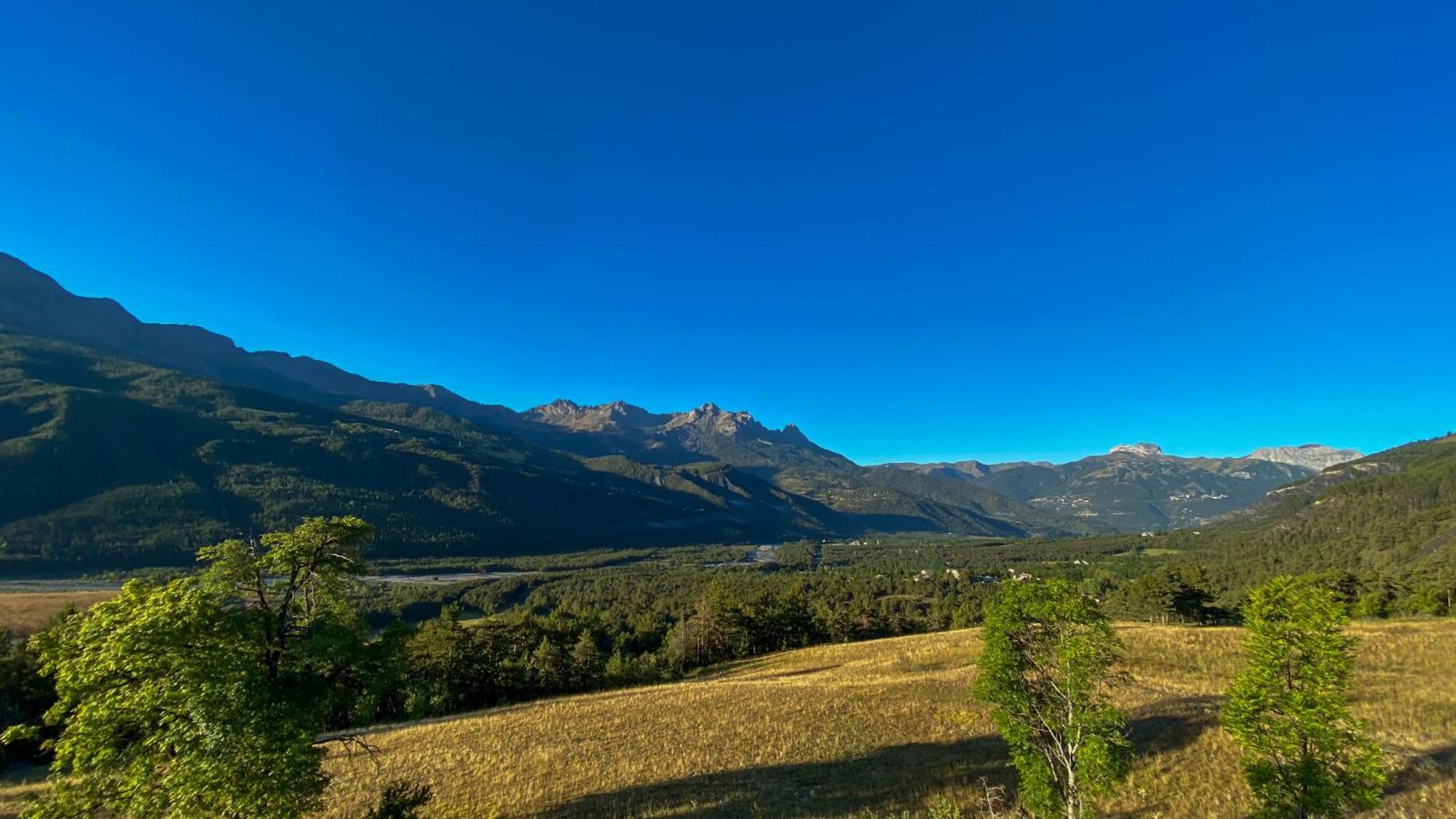 La Capitale - Les Gites De L Argile Barcelonnette Ngoại thất bức ảnh